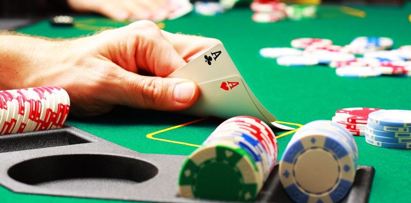 poker-qh9us